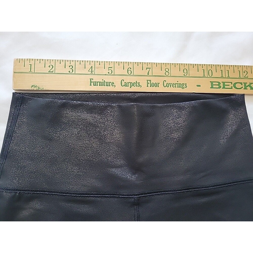 Offline by Aerie The Hugger Hi-Rise Black Crackle Faux Leather Leggings | Size M - Picture 6 of 9